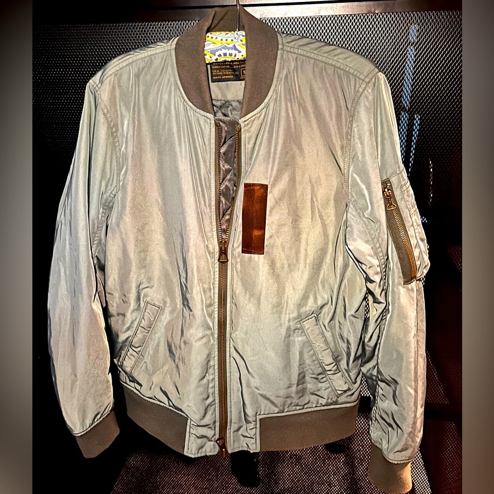 Abercrombie & Fitch bomber jacket, Men’s Small, army green/brown accents.